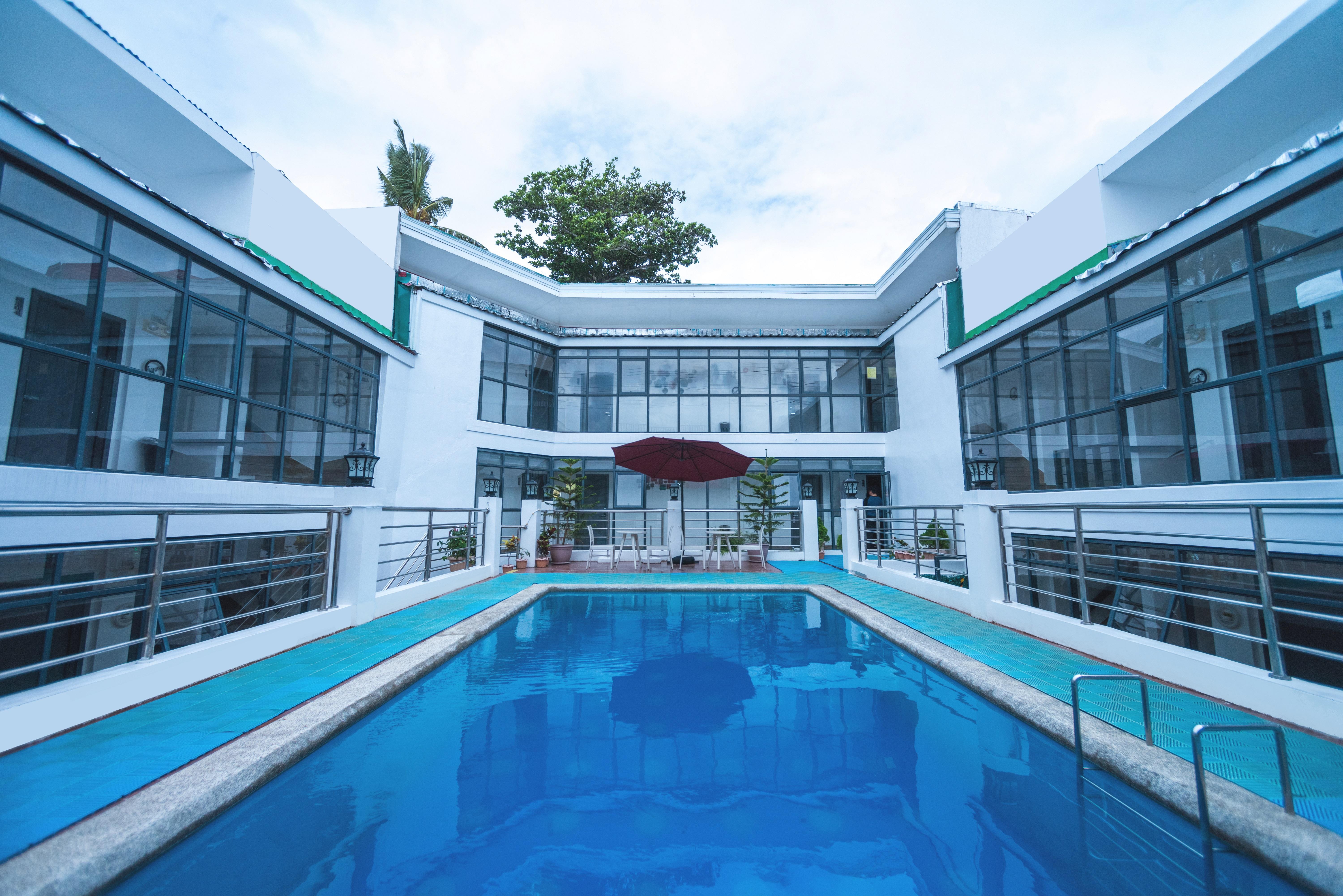 Erus Suites Hotel Boracay Manoc-Manoc Exterior photo
