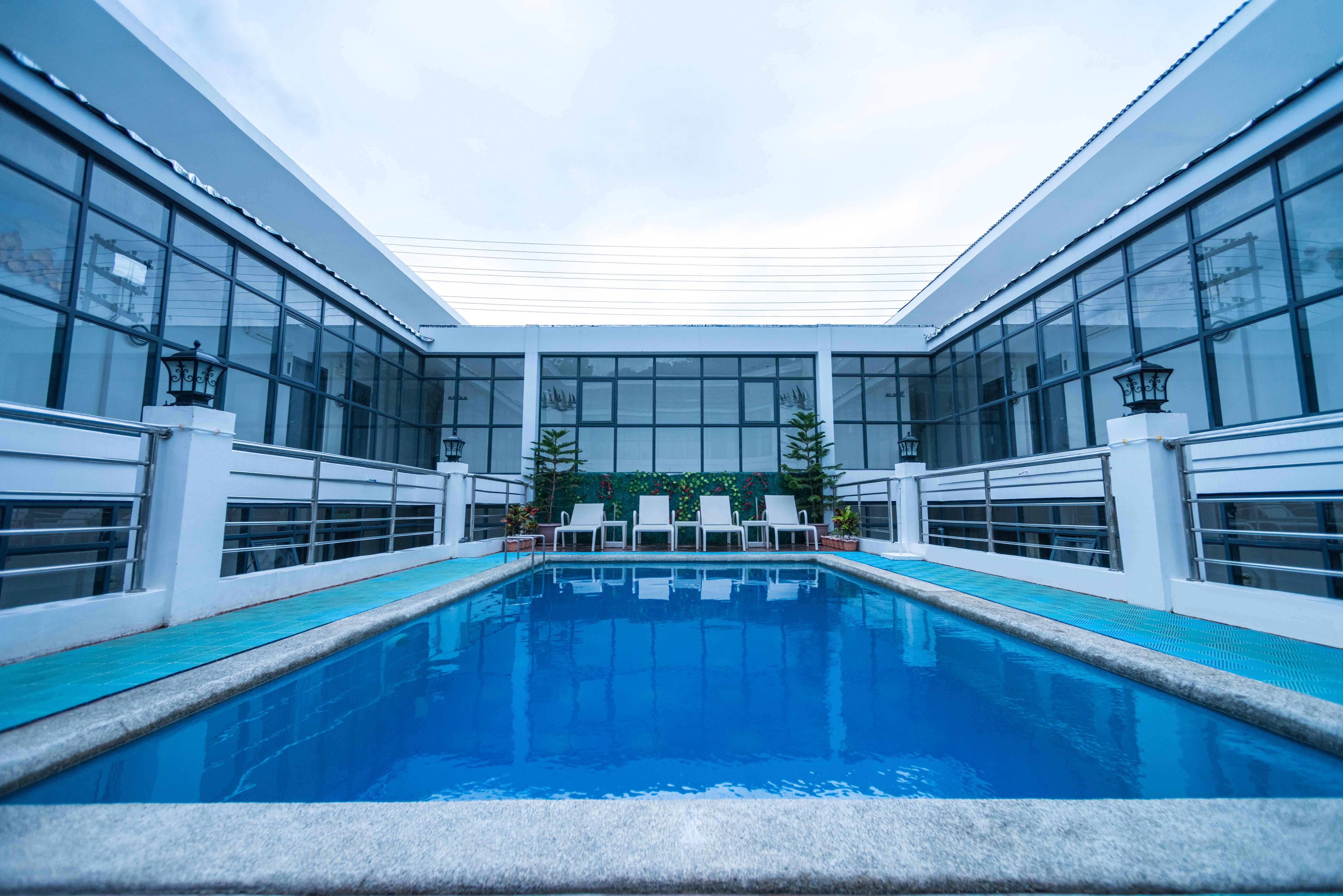 Erus Suites Hotel Boracay Manoc-Manoc Exterior photo