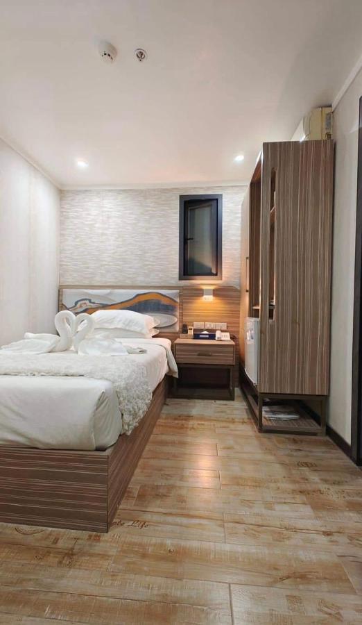 Erus Suites Hotel Boracay Manoc-Manoc Exterior photo