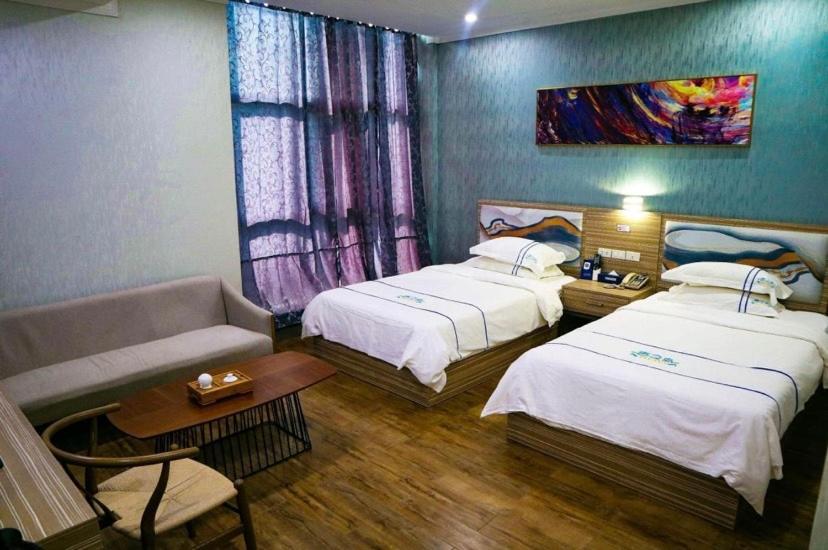 Erus Suites Hotel Boracay Manoc-Manoc Exterior photo