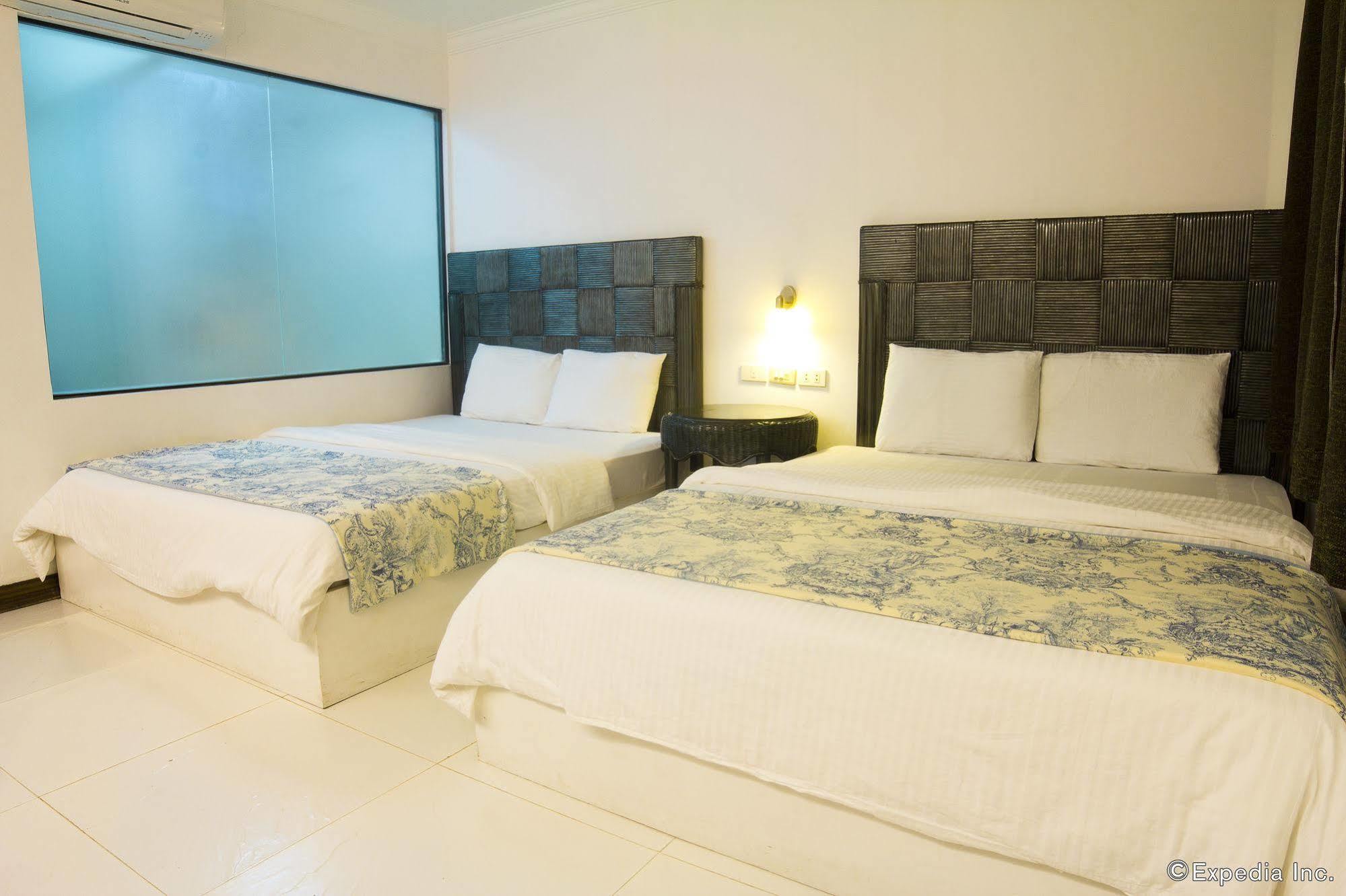 Erus Suites Hotel Boracay Manoc-Manoc Exterior photo