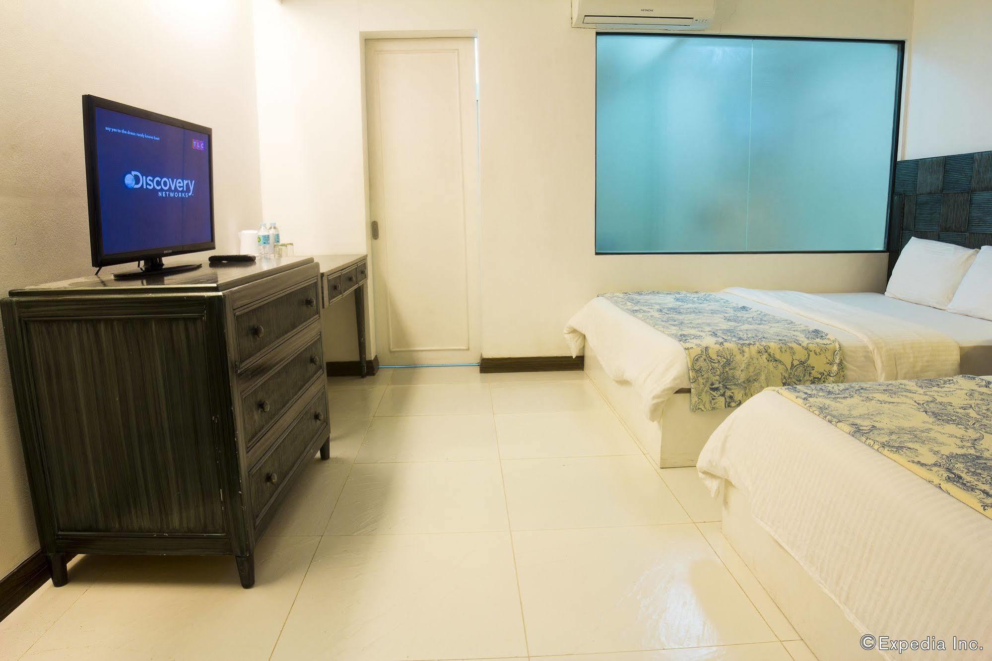 Erus Suites Hotel Boracay Manoc-Manoc Exterior photo